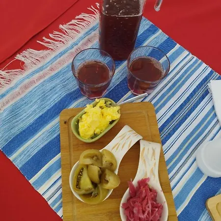 فندق مبيت وإفطار Gjecaj And Restaurant ثيث