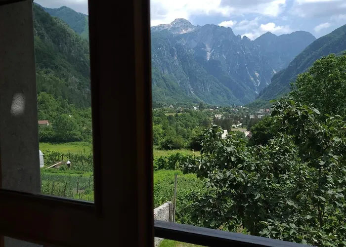 Gjecaj And Restaurant 3* ثيث