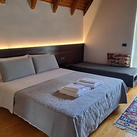 Gjecaj And Restaurant Bed & Breakfast