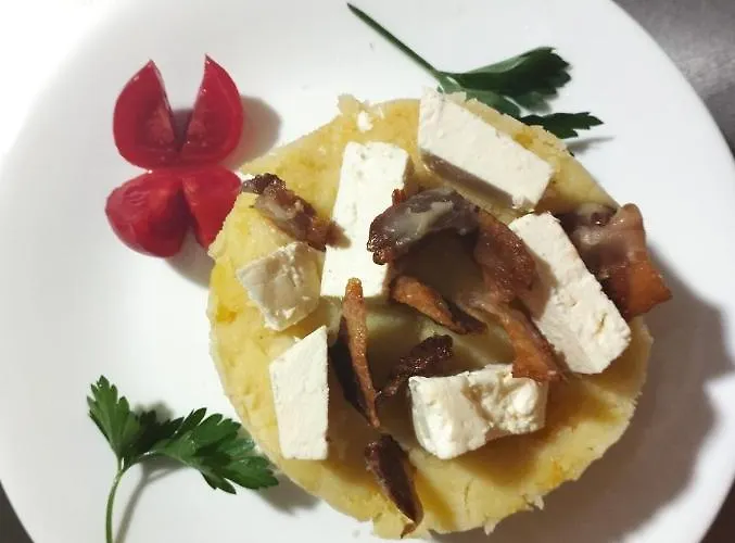 Gjecaj And Restaurant Bed & Breakfast Theth
