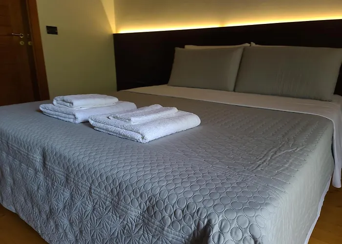 Gjecaj And Restaurant Bed & Breakfast