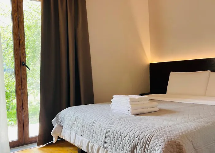 Gjecaj And Restaurant Bed & Breakfast Theth
