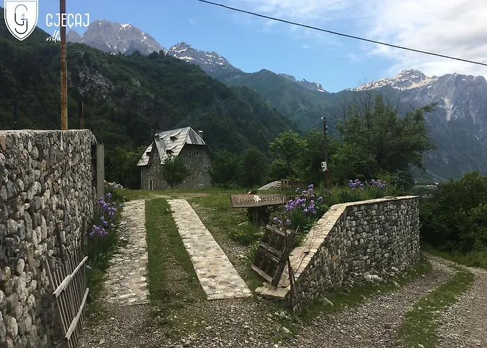 Bed & Breakfast Gjecaj And Restaurant 3*